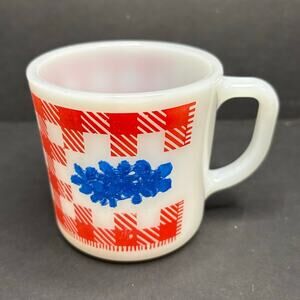 Westfield Heat Proof Retro Mug Coffee Cup Milk Glass Red Gingham Checkered